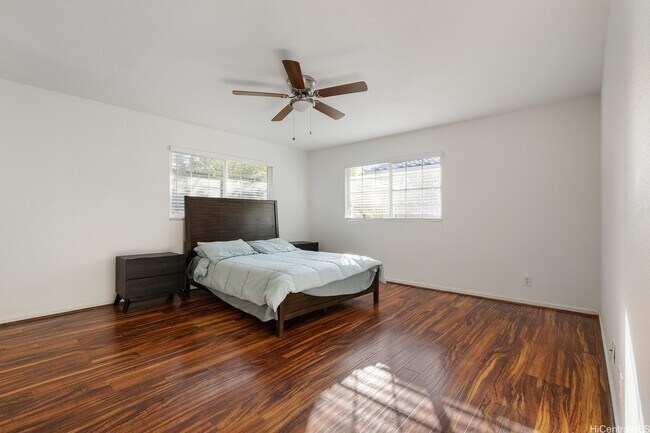 1446 Liholiho St Unit B