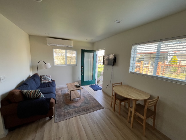 Photo - 632 S Rochester St