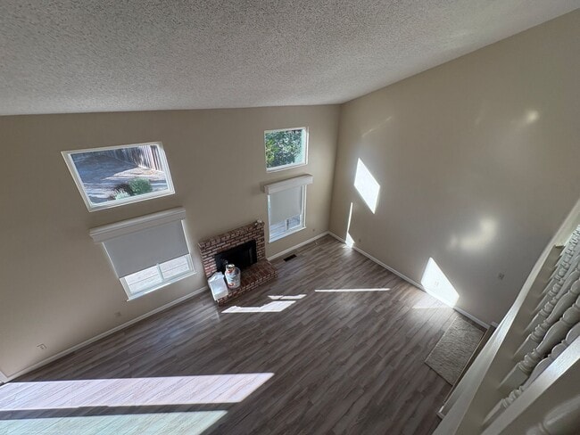 Photo - 1100 Limeridge Dr