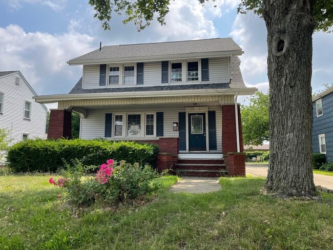 3 Bedroom- Linwood Ave Nw Canton 44708- H... - 3 Bedroom- Linwood Ave Nw  Canton 44708- H... House