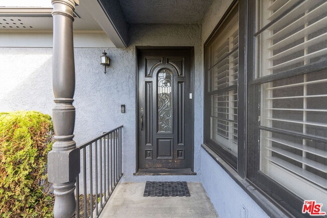 Photo - 6012 S Kings Rd