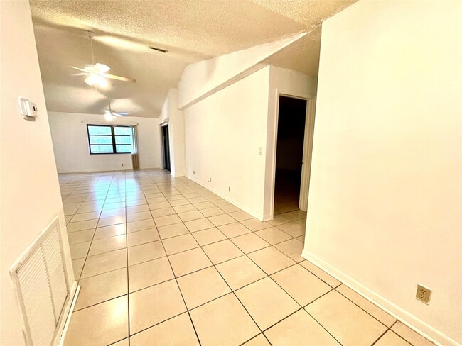 Photo - 9133 NW 48th St