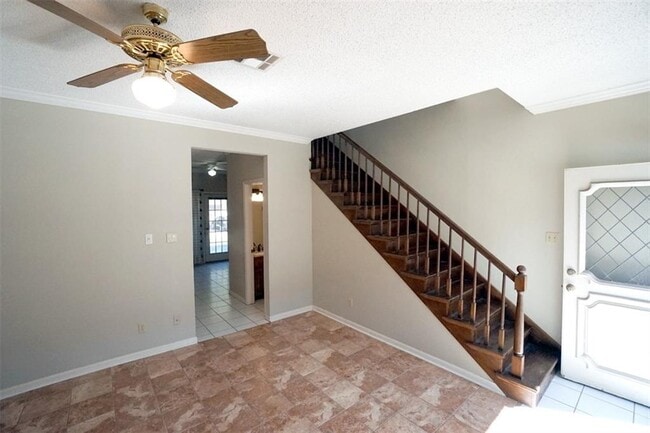 Photo - 1307 Kinney Ave Unit 117
