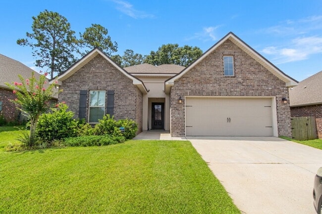 Building Photo - Sweetbarb Estates 3BR Home Near I-10 & Pine Forest Rd with Quartz Kitchen, Tile Floors, 2-Car Gar...