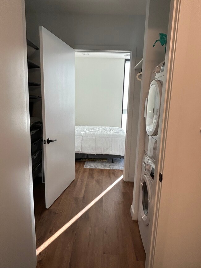 Walk-in closet with washer/dryer - 57 N St NW Unit 321