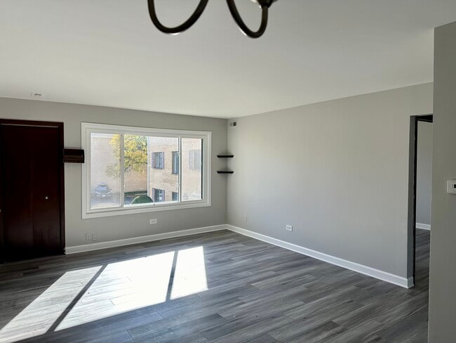 Photo - 9320 Hamilton Ct