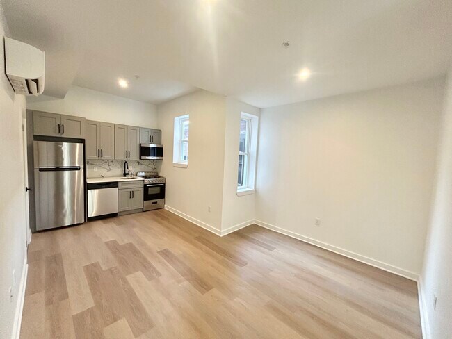 Building Photo - 2725 W Girard Ave Unit 2F