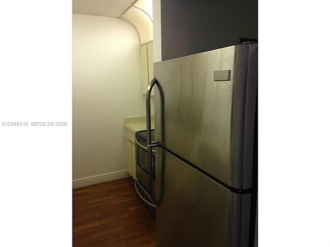 Photo - 8260 SW 210th St Unidad 319