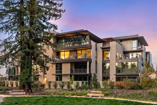 Photo - 171 Sawmill Cir