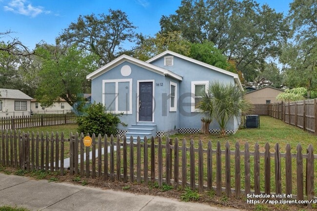 Photo - 1612 E Sitka St