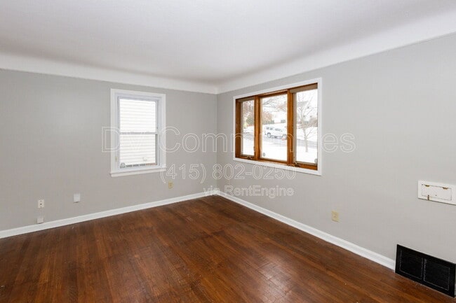 Photo - 5048 Claremont Blvd