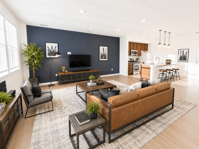 Photo - Newer Townhouse in Ideal North Gate Location!