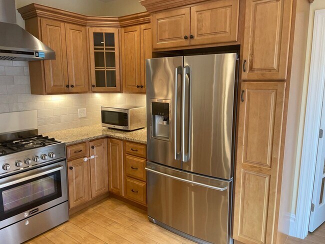 Photo - 27-29 Elmway Street Unit 29 Elmway Street