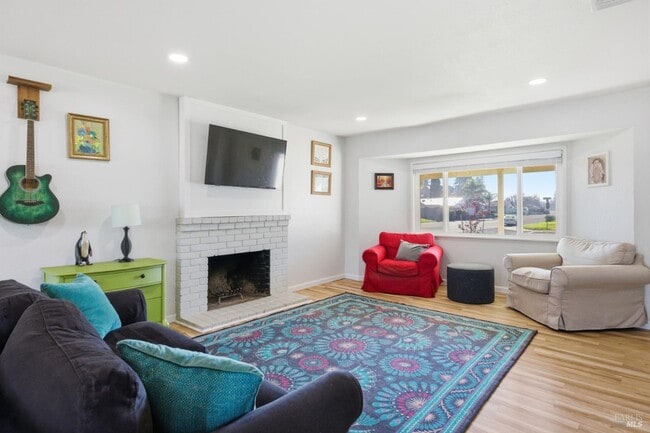 Photo - 1100 Merrill Ct