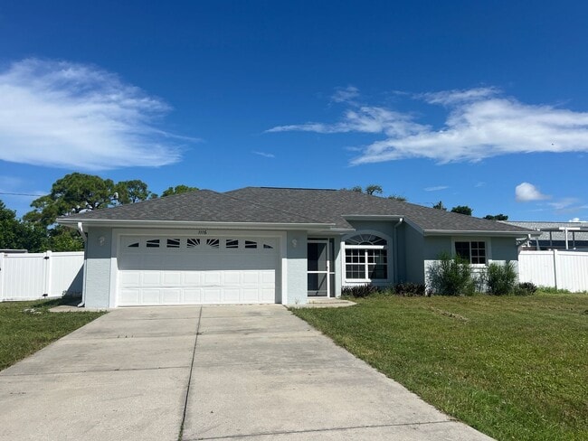 Building Photo - Available now! 3BR/2BA Single Family Home