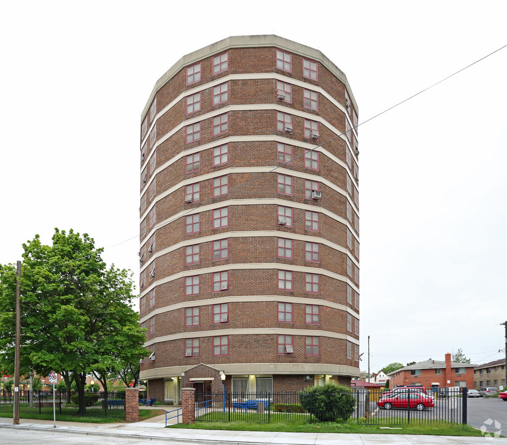 Photo - Mitchell Court Apartments