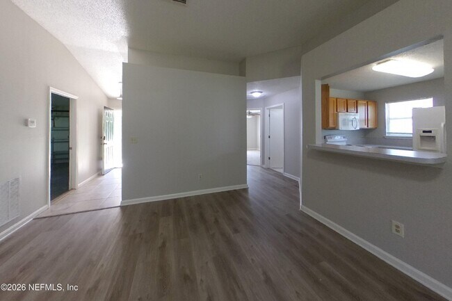 3224 Bliss Rd