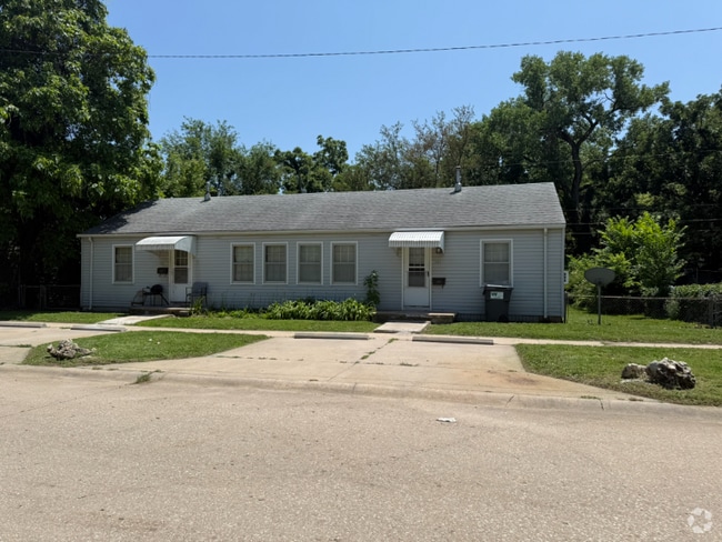 Building Photo - 4041 E Whitney Ln Rental