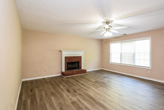 Photo - 217 E Skyline View