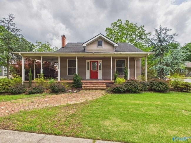 Building Photo - 501 Prospect Dr SE