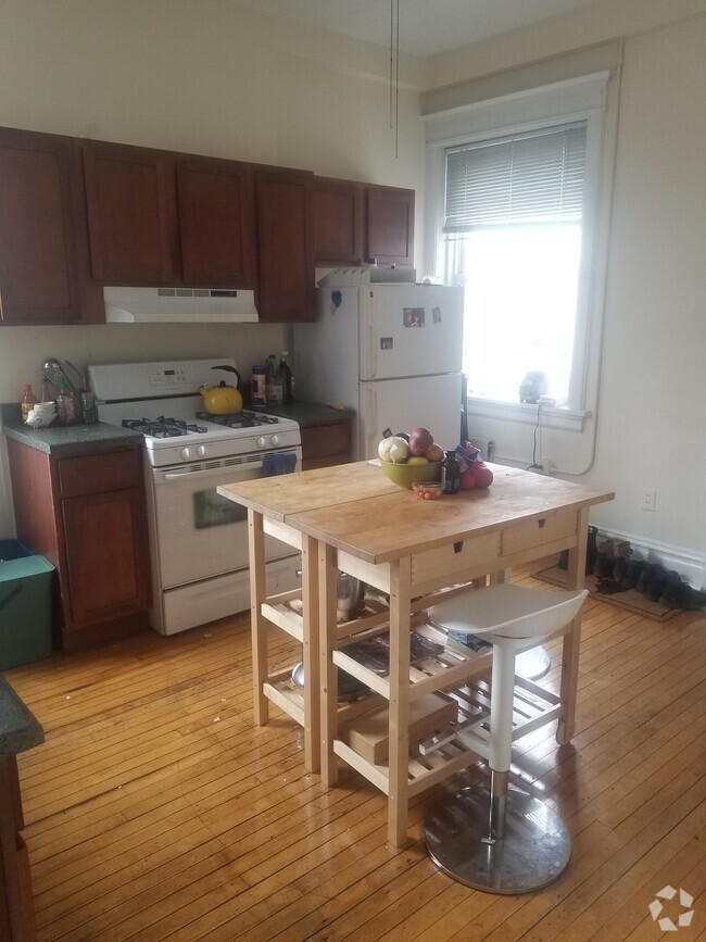 Building Photo - 2615 N Halsted St Unit 3R Rental