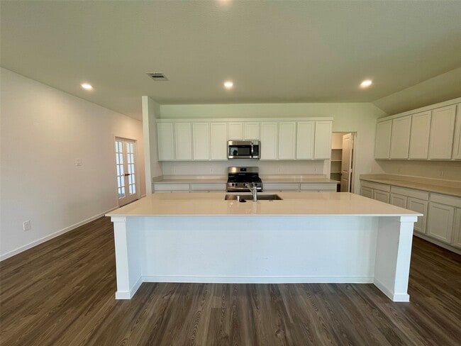 Building Photo - 17202 Coppice Oak Dr