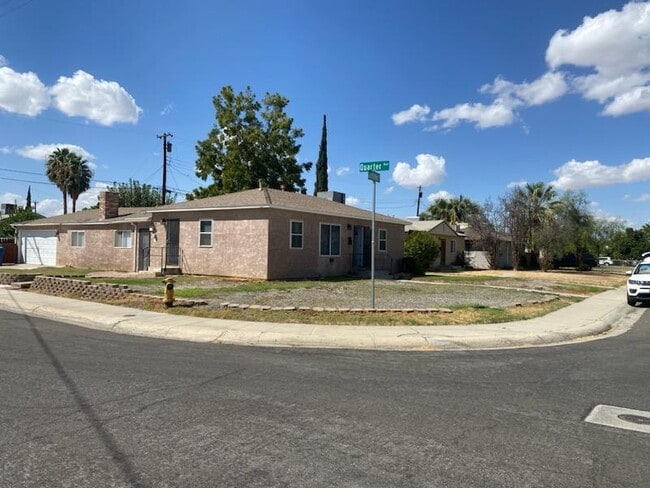 Photo - 309 Griffiths St