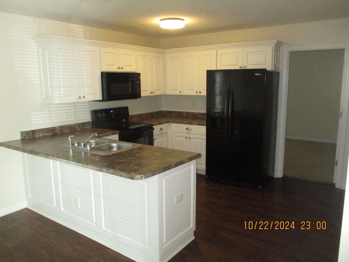 Photo - 203 Glade Ln