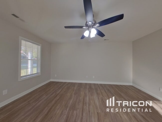 Photo - 524 Westside Cir