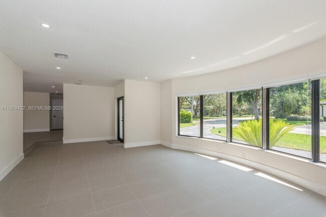 Photo - 7001 SW 126th St