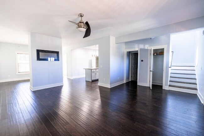 Photo - **NOW AVAILABLE FOR SHOWINGS**  Beautiful Home for Lease in Sylvan Heights!