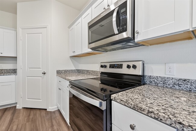 Photo - 1065 Long Bay Ct