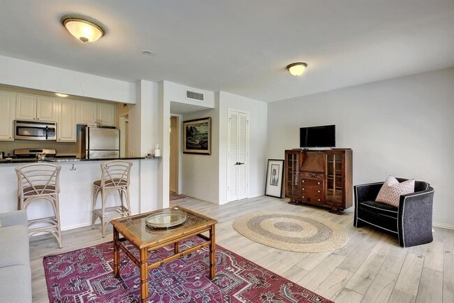 Photo - 1210 Windsor Rd Unit 117