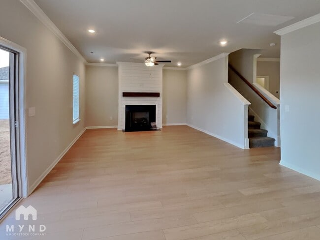 Photo - 309 Pond Spg Dr