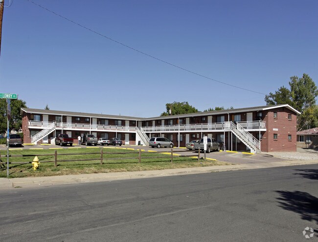 750 Dayton Apartaments