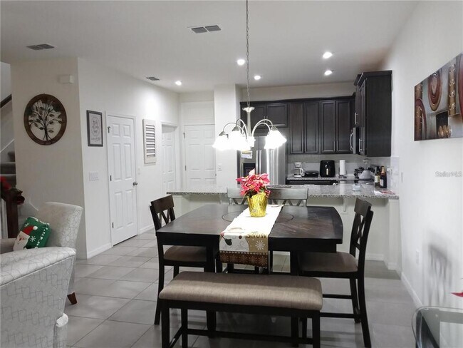 Photo - 2429 Varenna Loop