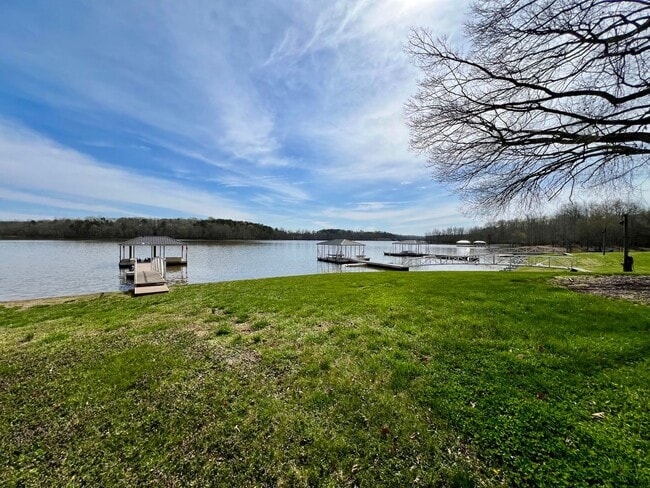 Adorable Waterfront/Fully Furnished/All In... - Adorable Waterfront/Fully Furnished/All In... House