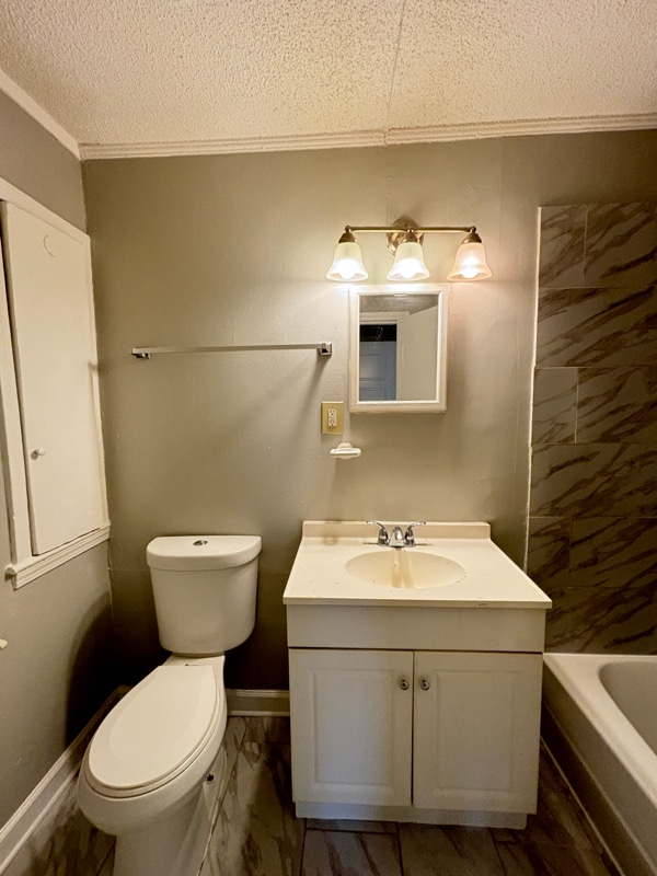 Photo - 3932 Dearborn St