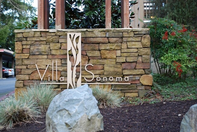 Building Photo - Spacious 2 Bed in Beautiful Complex!