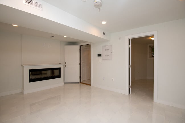 Photo - Unit T1 Unidad #T1