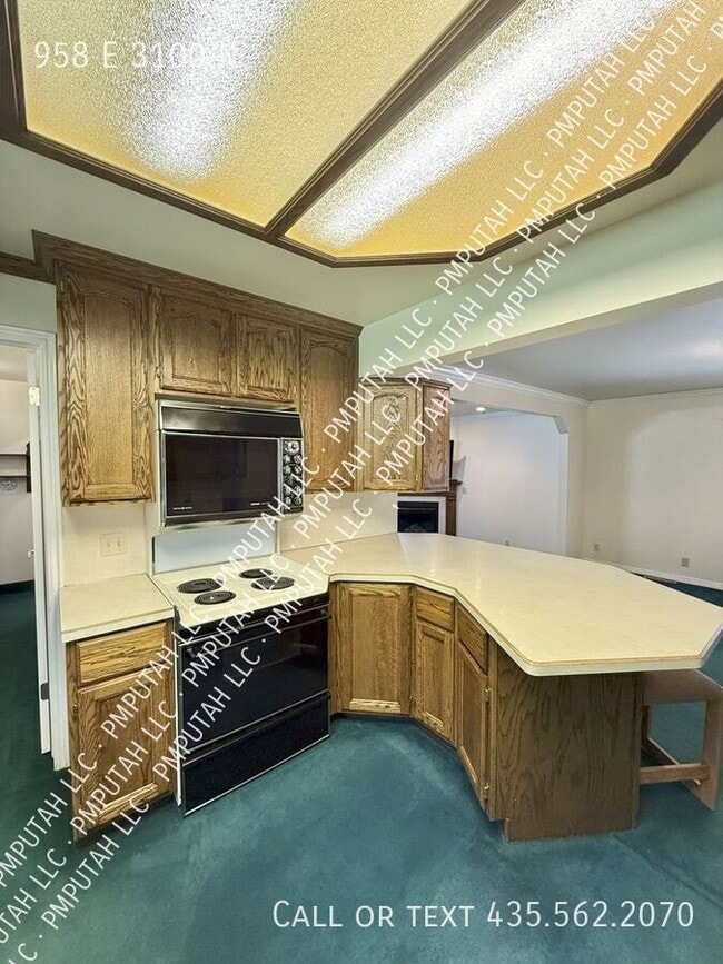 Photo - 958 E 3100 N