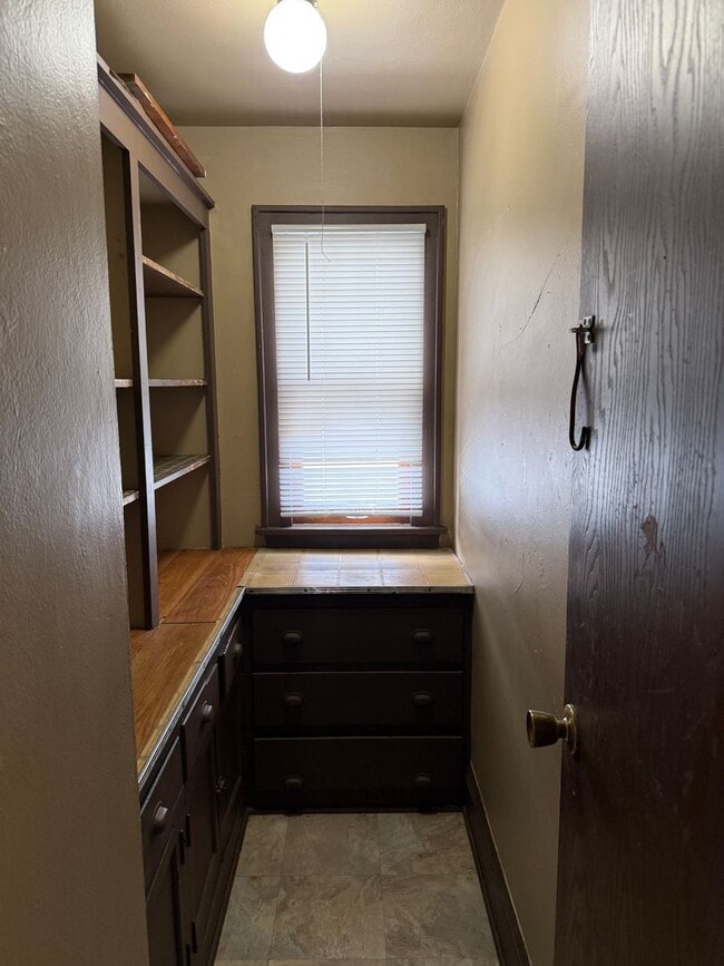 1574 S Union St Unit 2 Upper