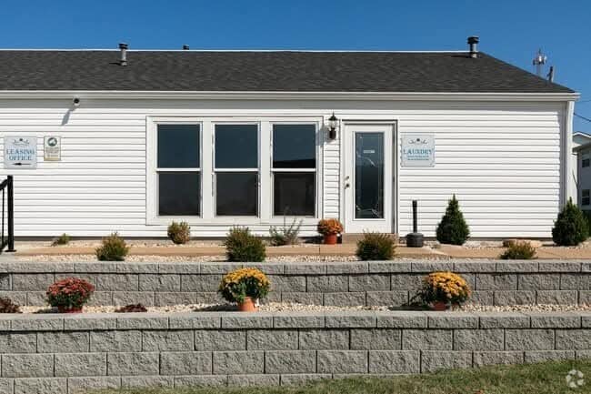 Building Photo - 111 Sandstone Ct Rental