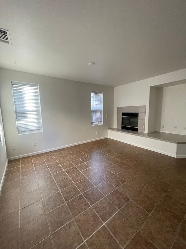 Photo - 8143 Carlisle Way