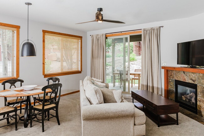 Photo - 10620 Boulders Rd Condo