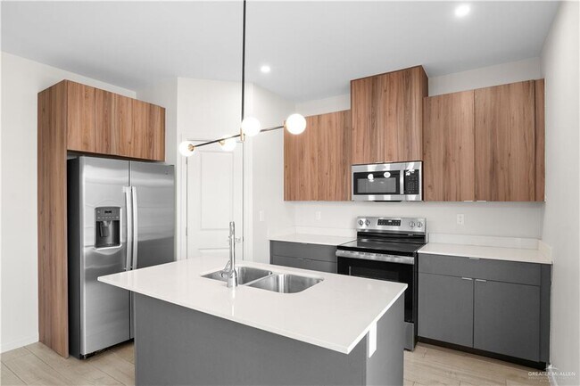 Photo - 15 Duke Ave Unit 3