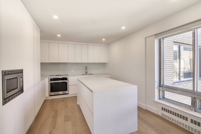 Photo - 3555 Chem. de la Côte-des-Neiges Unit 1901