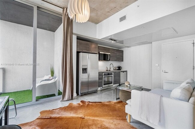 Photo - 151 SE 1st St Unit 1404