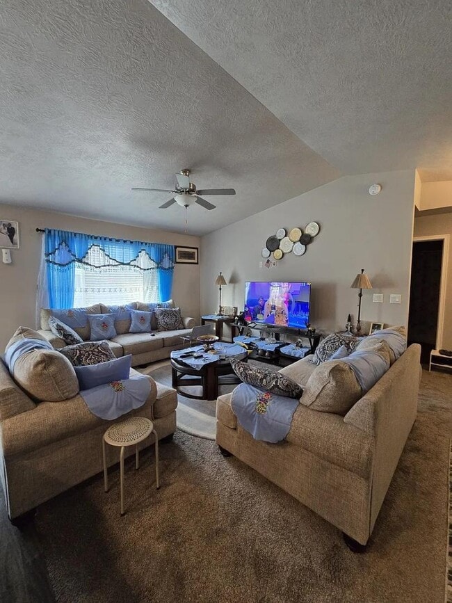 Photo - 6613 W 5th St