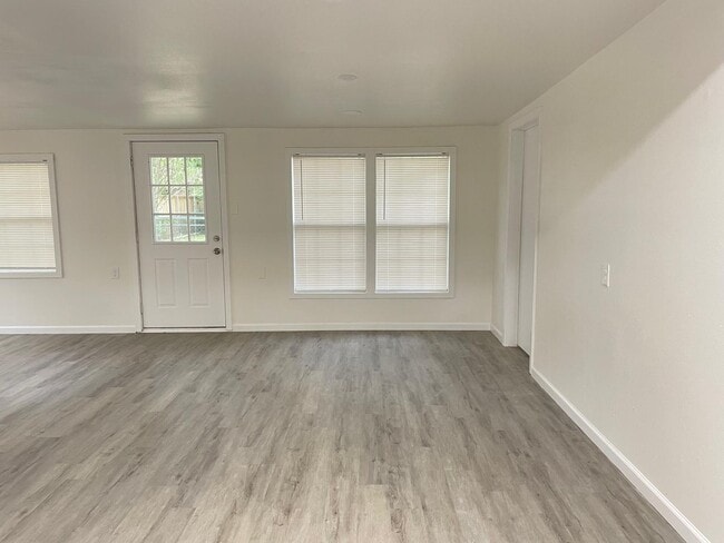 Photo - 2514 Garden Dr